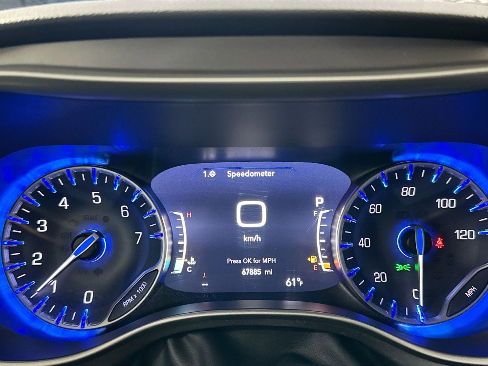 Used 2023 Chrysler Pacifica Touring-L image 22