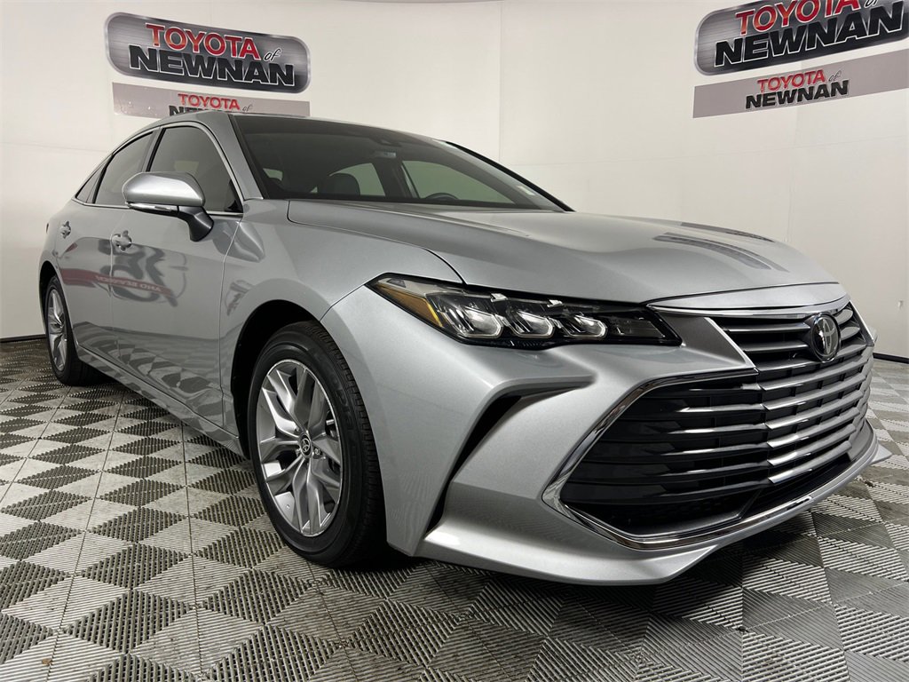 Used 2022 Toyota Avalon XLE