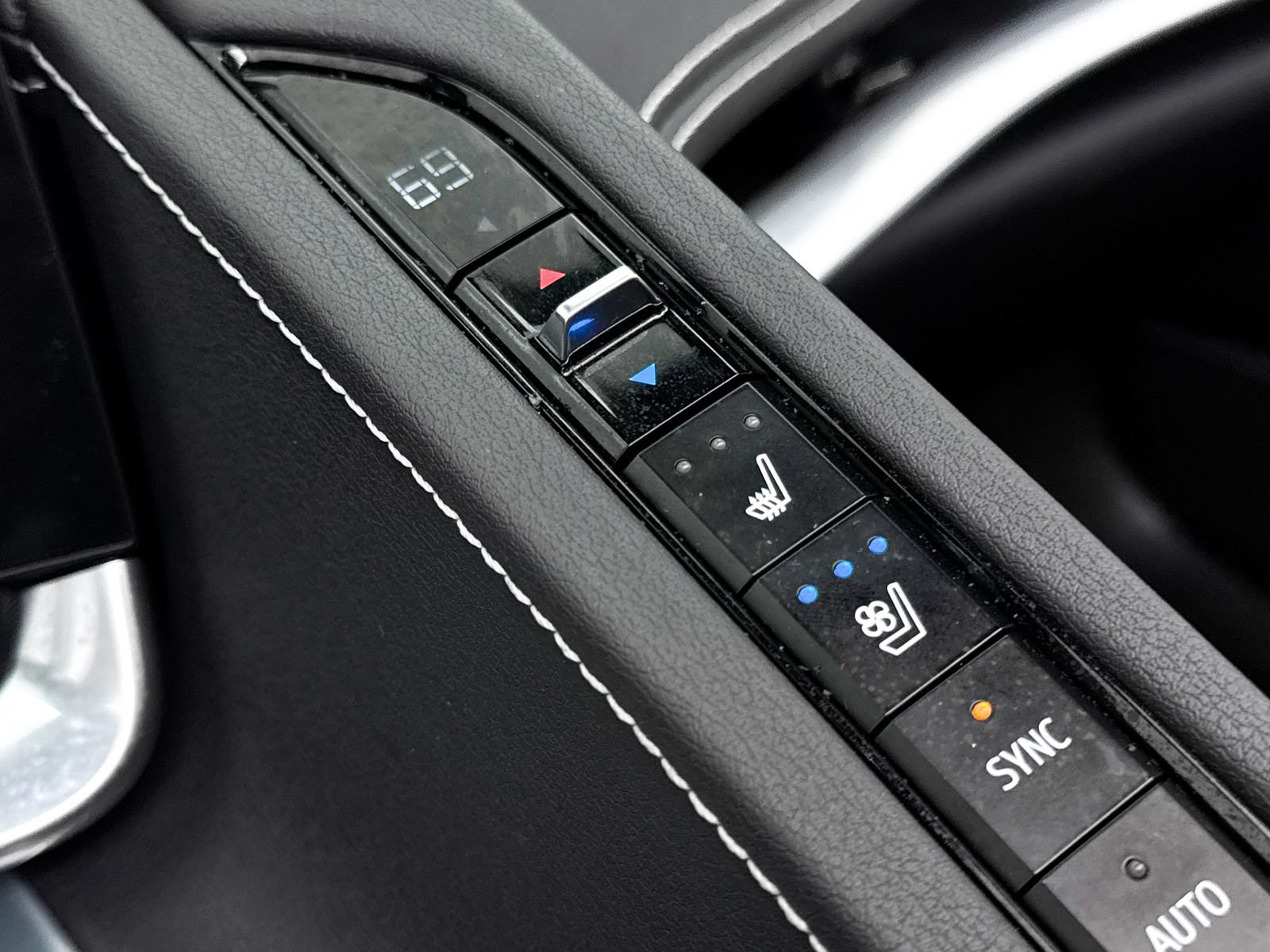 Used 2023 Chevrolet Corvette Stingray Preferred Conv RWD image 30