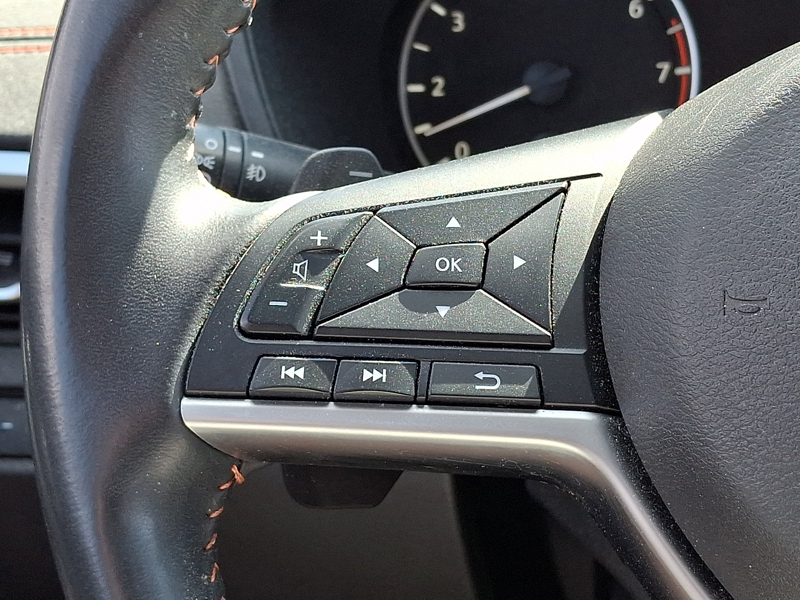 Certified 2022 Nissan Altima 2.5 SR w/ Midnight Edition Package FWD image 21