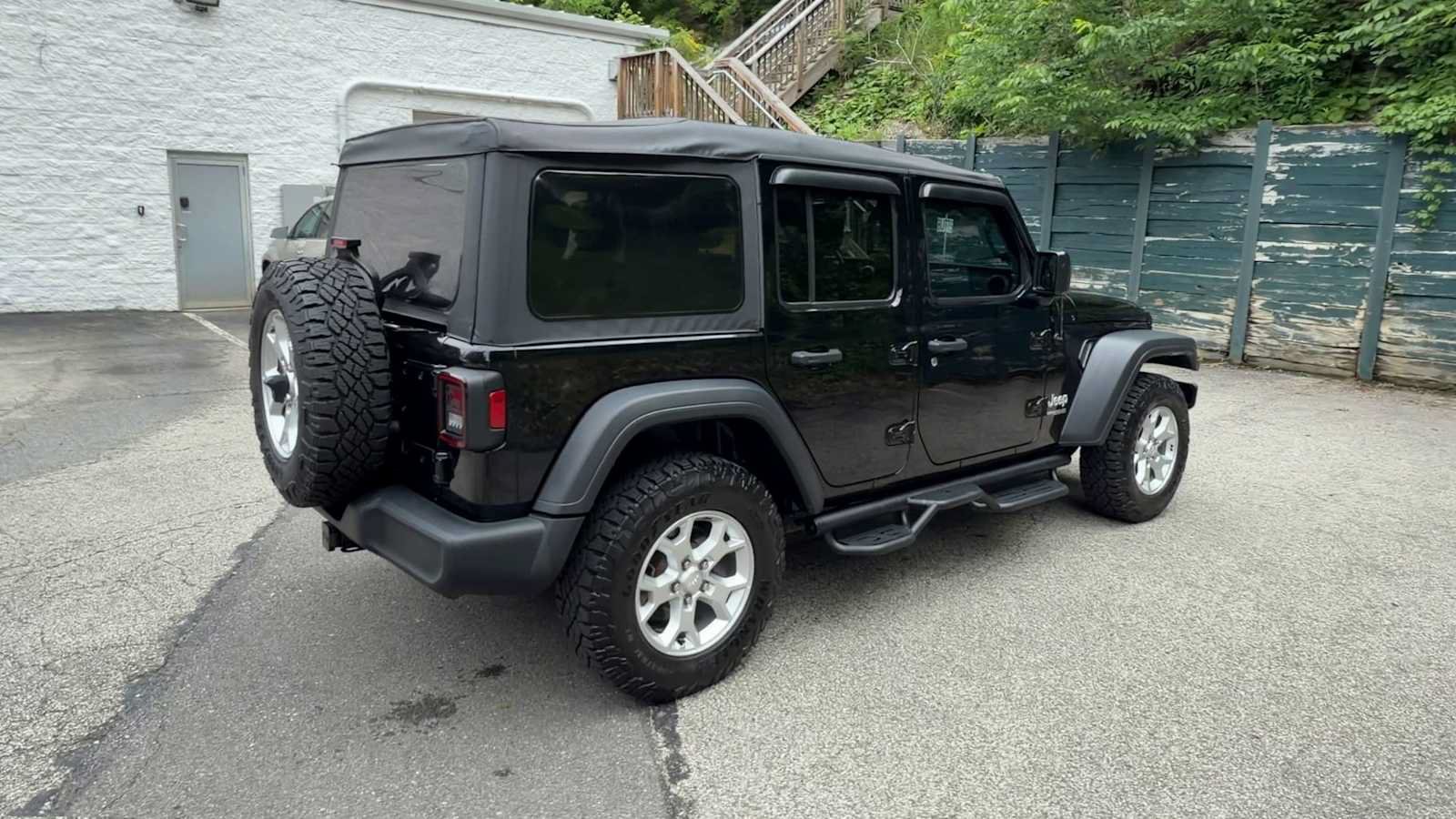 Used 2021 Jeep Wrangler Unlimited Sport AWD/4WD image 8