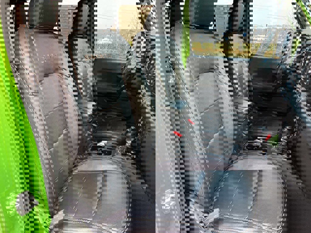 Used 2018 Jeep Wrangler Unlimited Sahara image 26