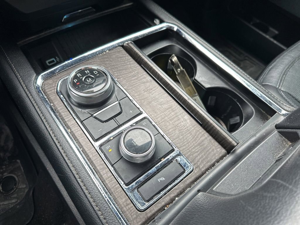 Used 2018 Ford Expedition Limited image 26