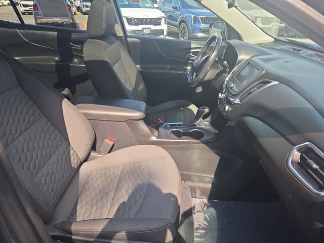 Used 2020 Chevrolet Equinox LT AWD/4WD image 16