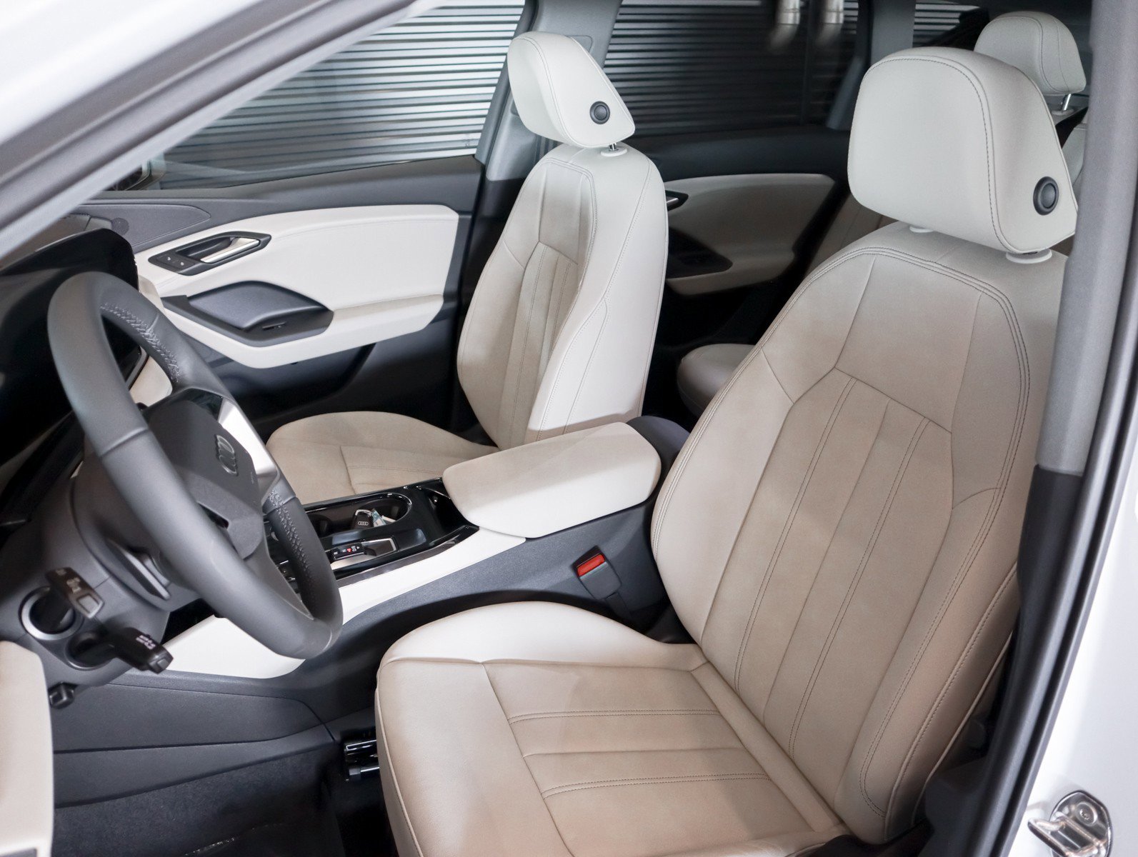 New 2025 Audi Q6 e-tron Premium AWD/4WD image 8