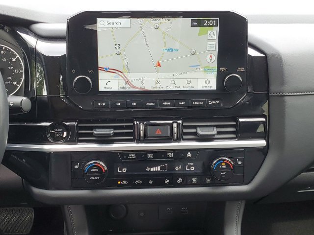Used 2025 Nissan Pathfinder SL AWD/4WD image 27