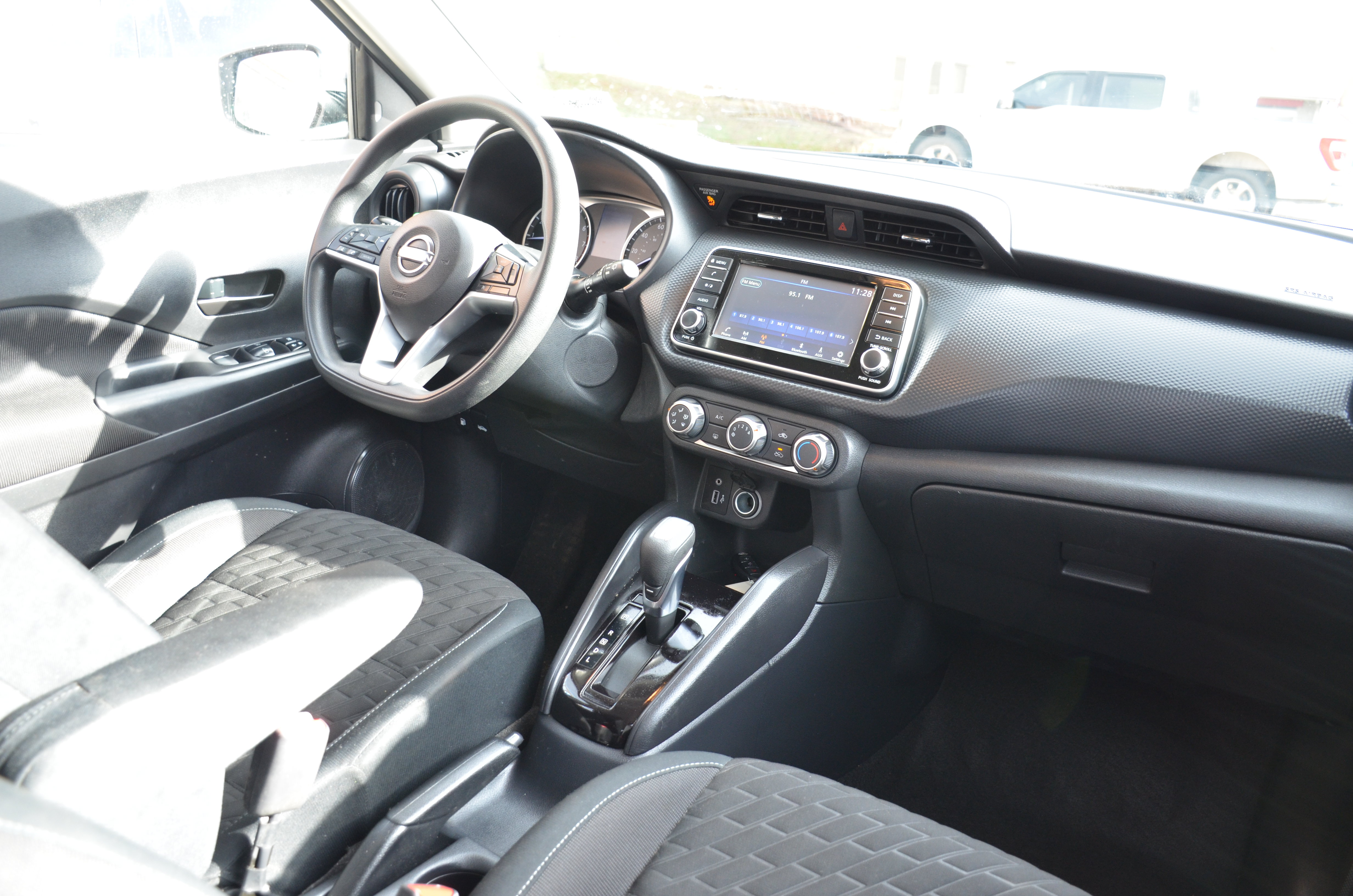 Used 2022 Nissan Kicks S FWD image 21