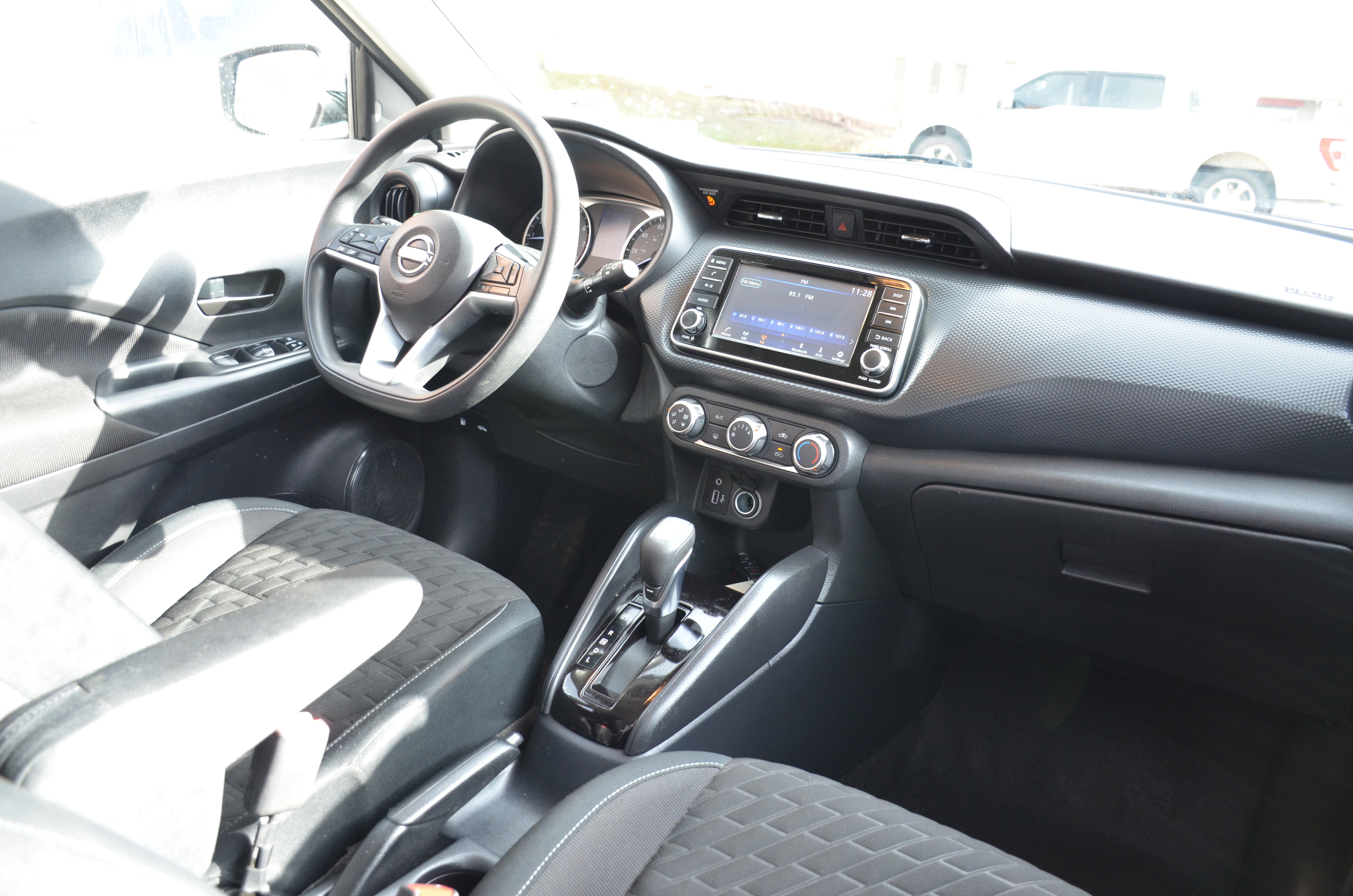 Used 2022 Nissan Kicks S image 21