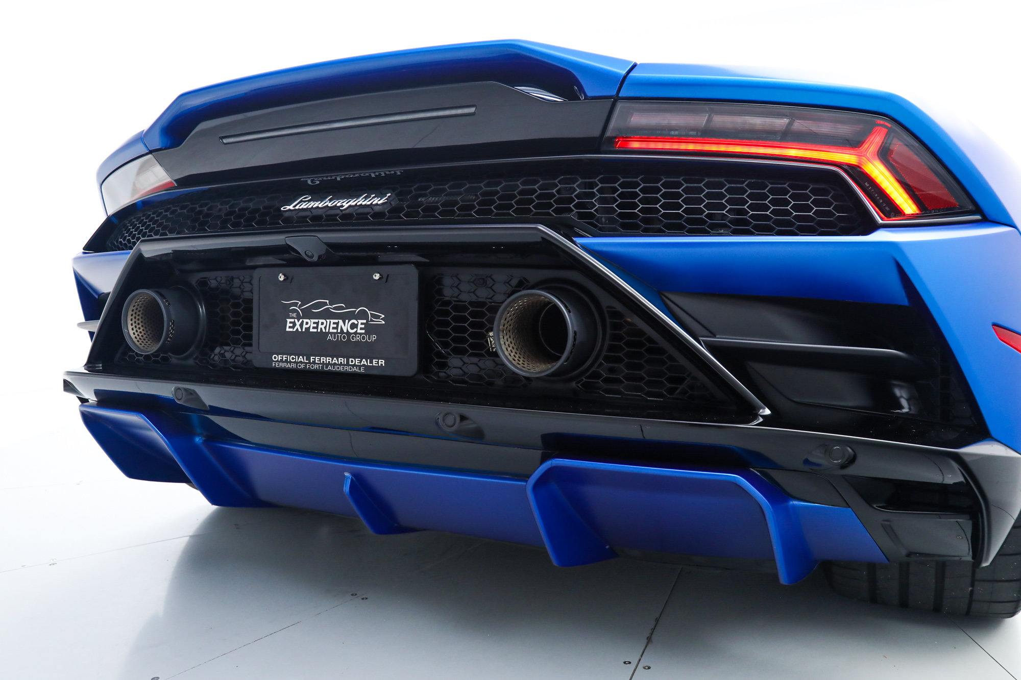 Used 2021 Lamborghini Huracan EVO RWD image 18