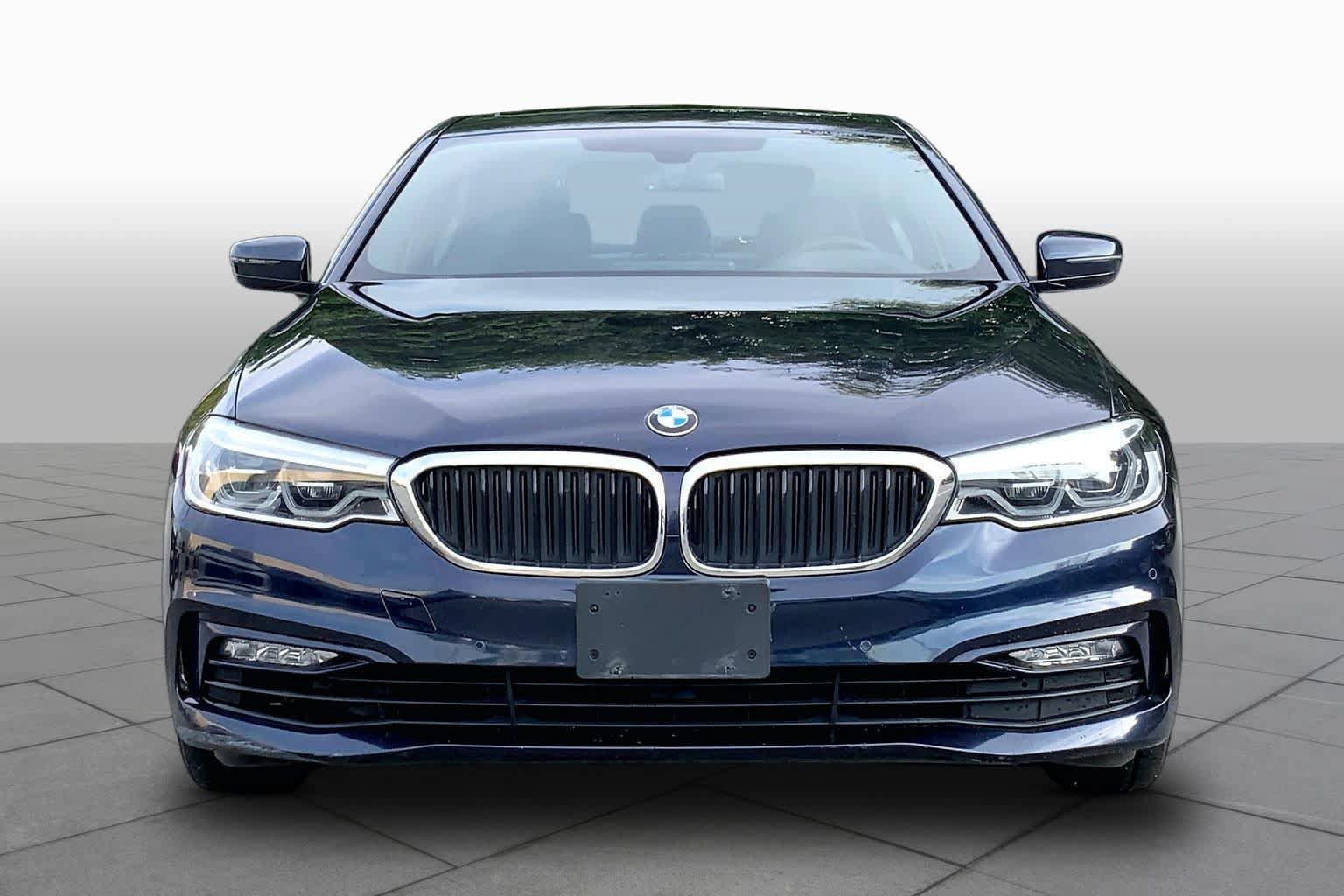 Used 2017 BMW 540i xDrive AWD/4WD image 4