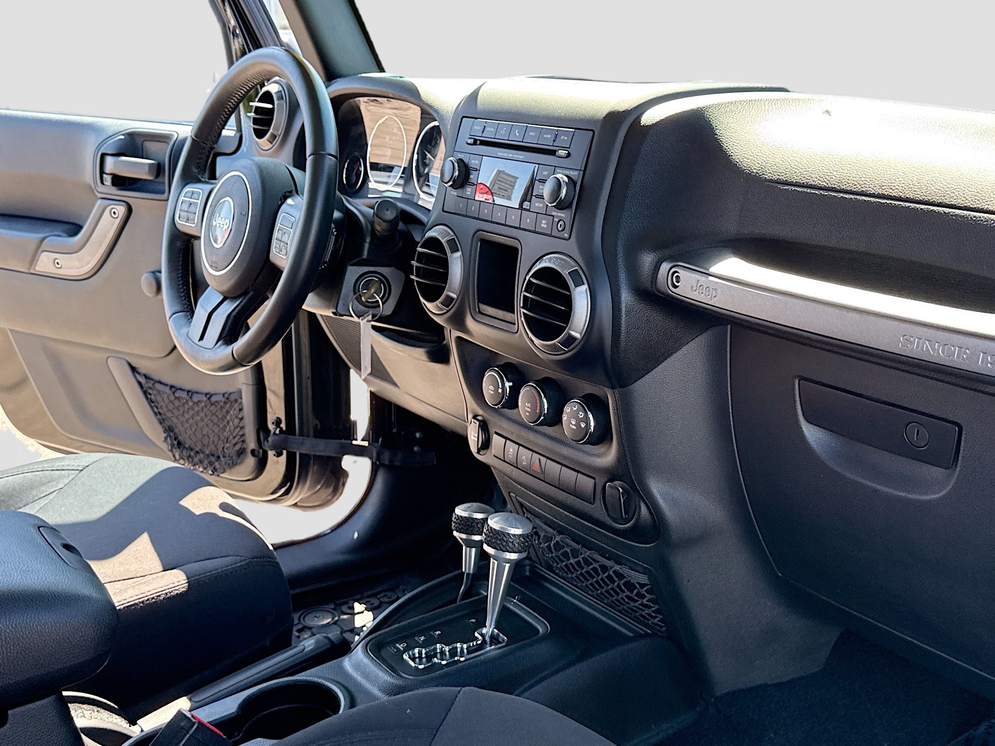 Used 2018 Jeep Wrangler Sport AWD/4WD image 5