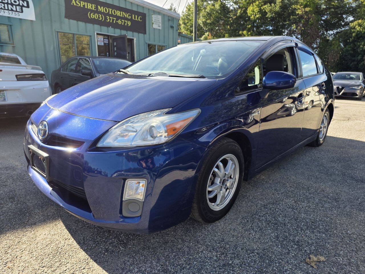 Used 2010 Toyota Prius Four w/ Solar Roof Pkg FWD image 3