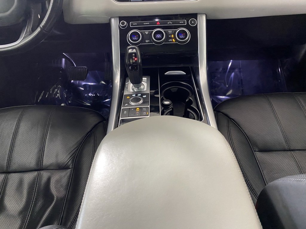 Used 2016 Land Rover Range Rover Sport HSE image 27