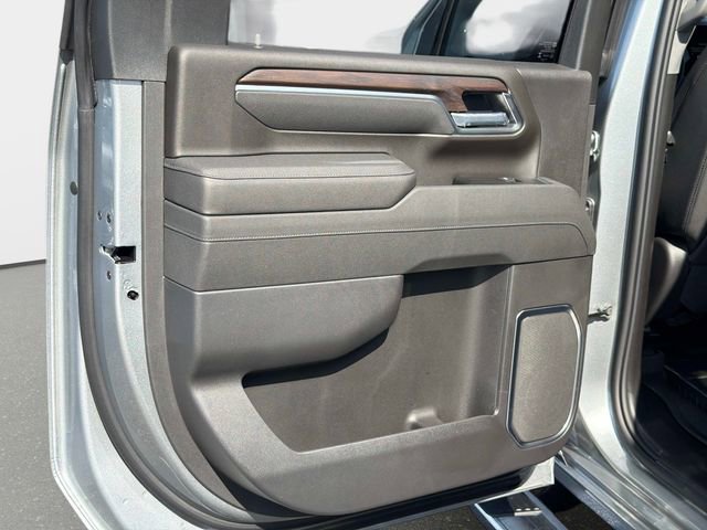 New 2026 GMC Sierra 2500 SLT w/ SLT Premium Package AWD/4WD image 11