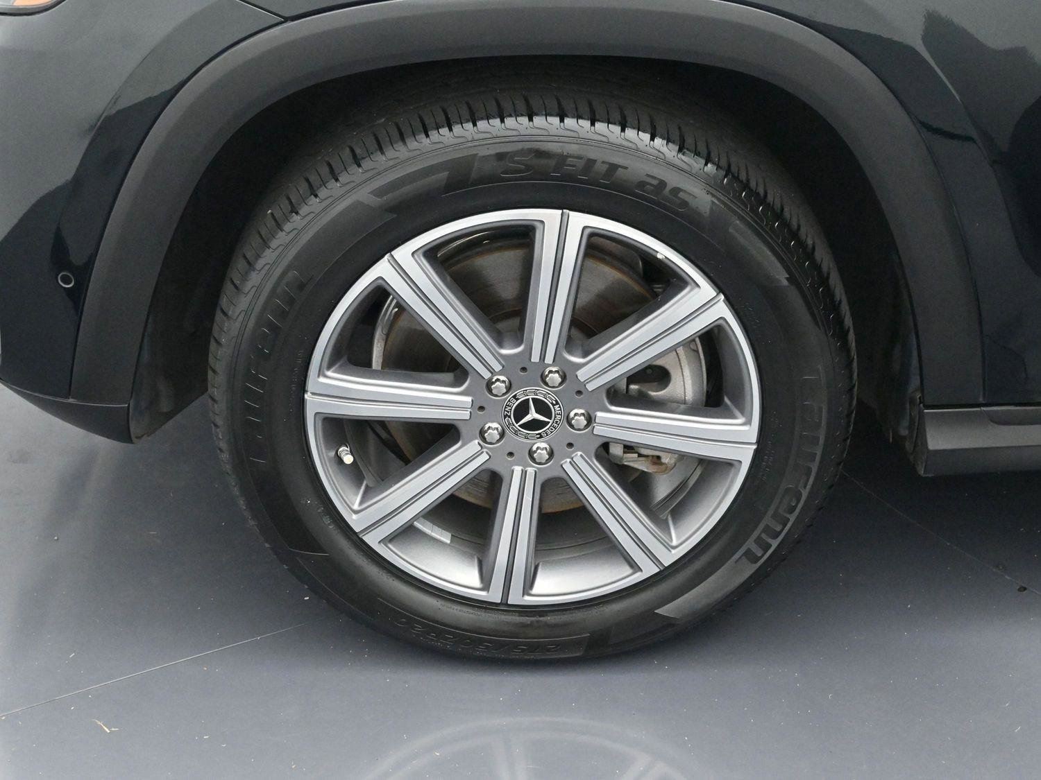 Used 2023 Mercedes-Benz GLS 450 4MATIC image 36