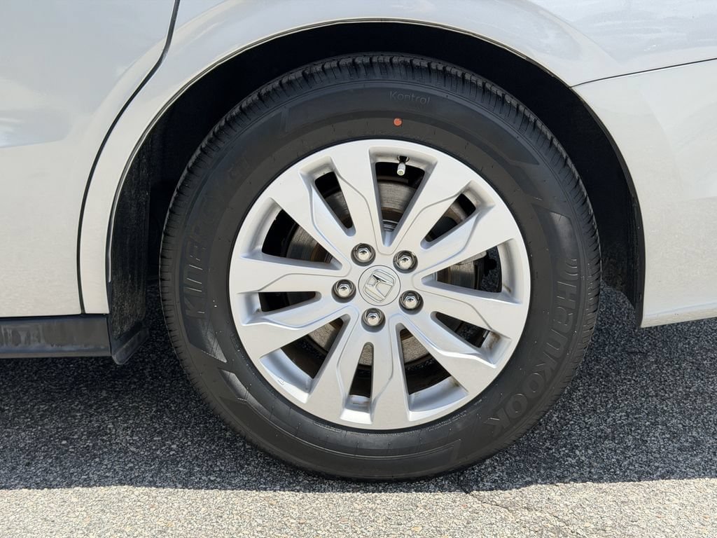 Used 2021 Honda Odyssey LX image 12