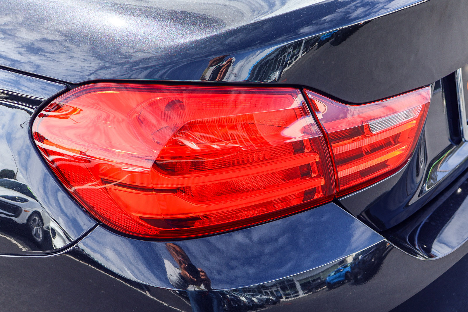 Used 2016 BMW M4 Convertible RWD image 25