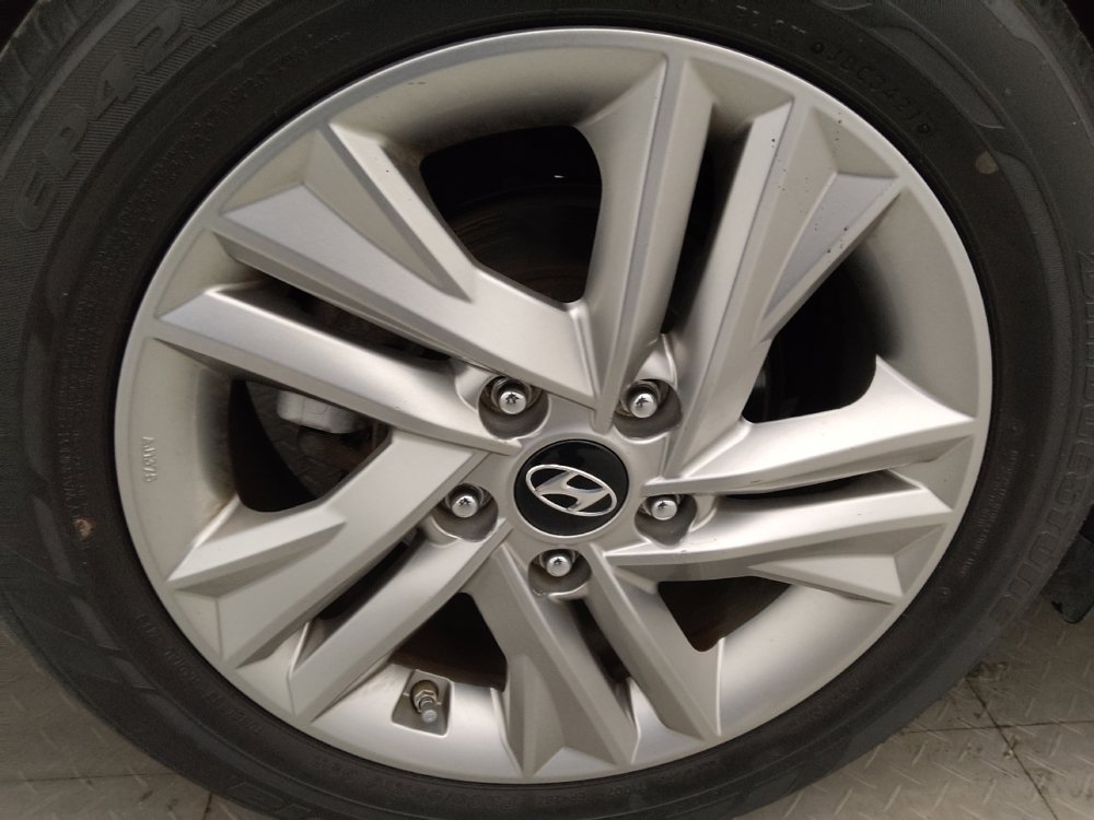 Used 2019 Hyundai Elantra Value Edition FWD image 31