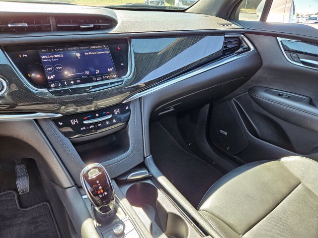 Used 2020 Cadillac XT6 Premium Luxury FWD image 21