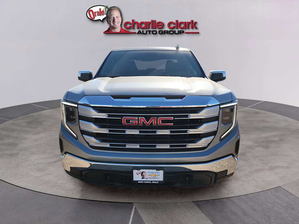 New 2026 GMC Sierra 1500 SLE w/ Preferred Package image 8