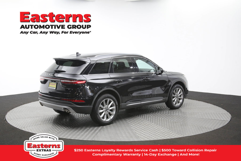 Used 2022 Lincoln Corsair FWD w/ Premium Package image 47
