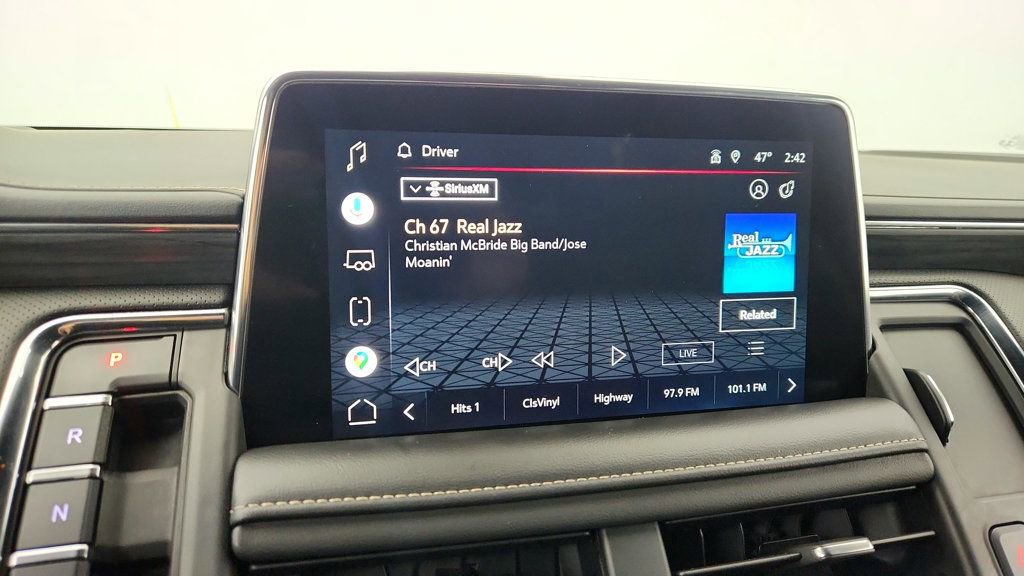 Used 2022 GMC Yukon XL SLT w/ SLT Premium Package image 19