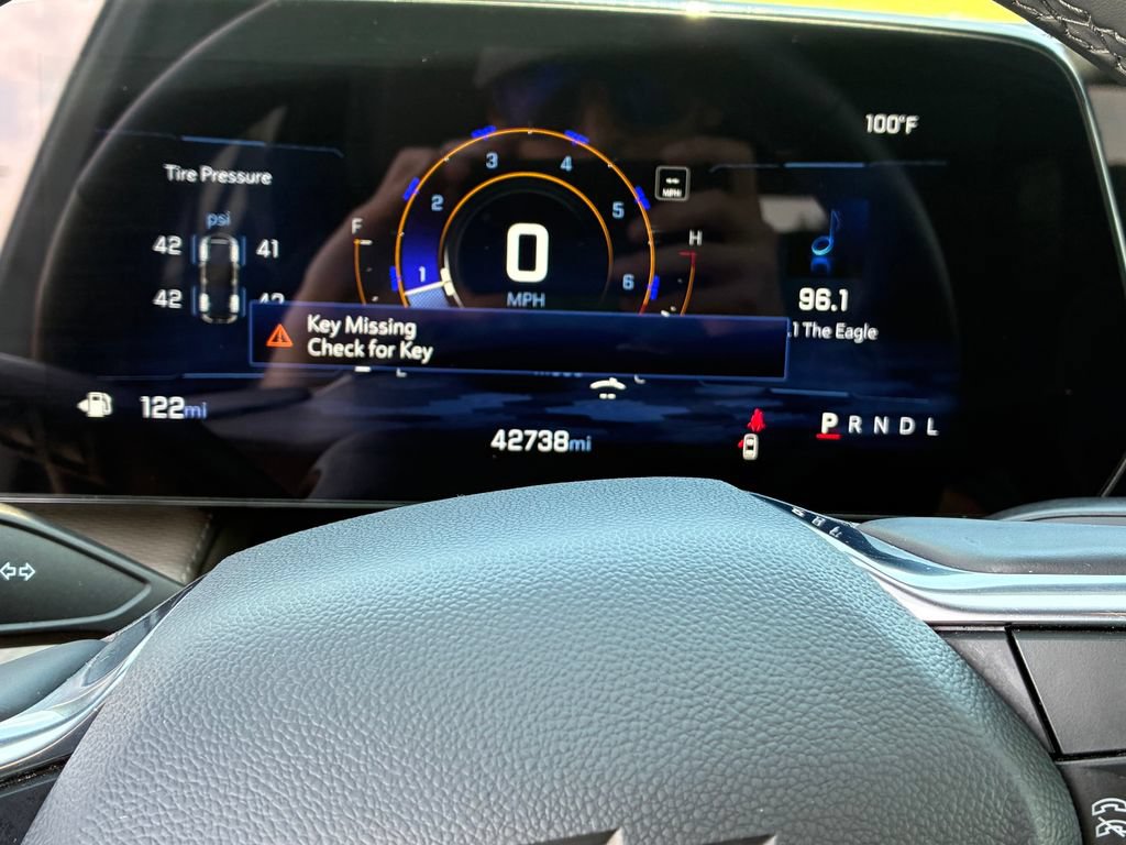 Used 2025 Chevrolet Equinox LT w/ Convenience Package II FWD image 17