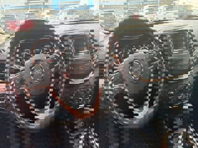 Used 2015 Jeep Cherokee Sport w/ Cold Weather Group image 7