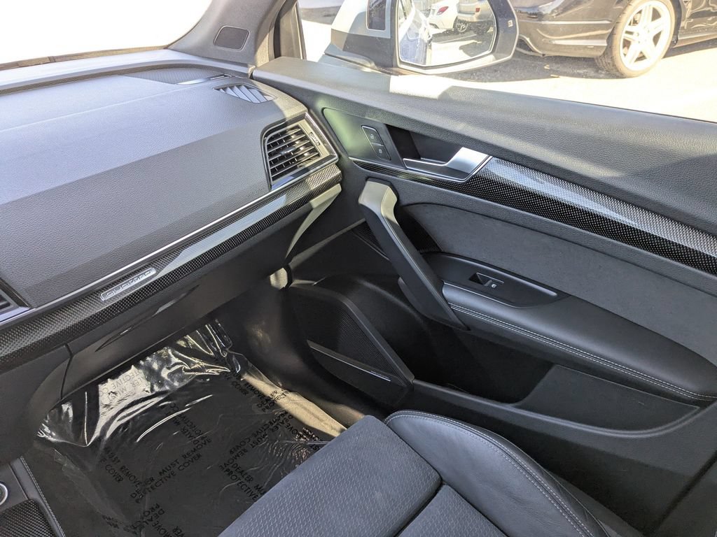 Used 2022 Audi SQ5 Premium Plus w/ Premium Plus Package AWD/4WD image 4