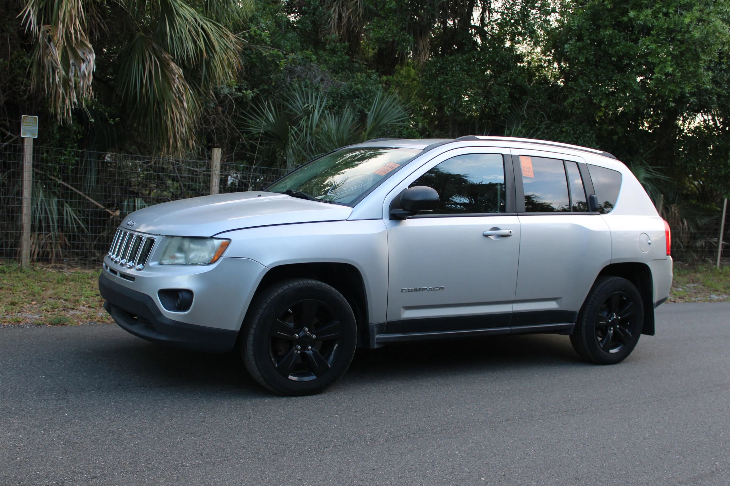 Used 2012 Jeep Compass Latitude image 2