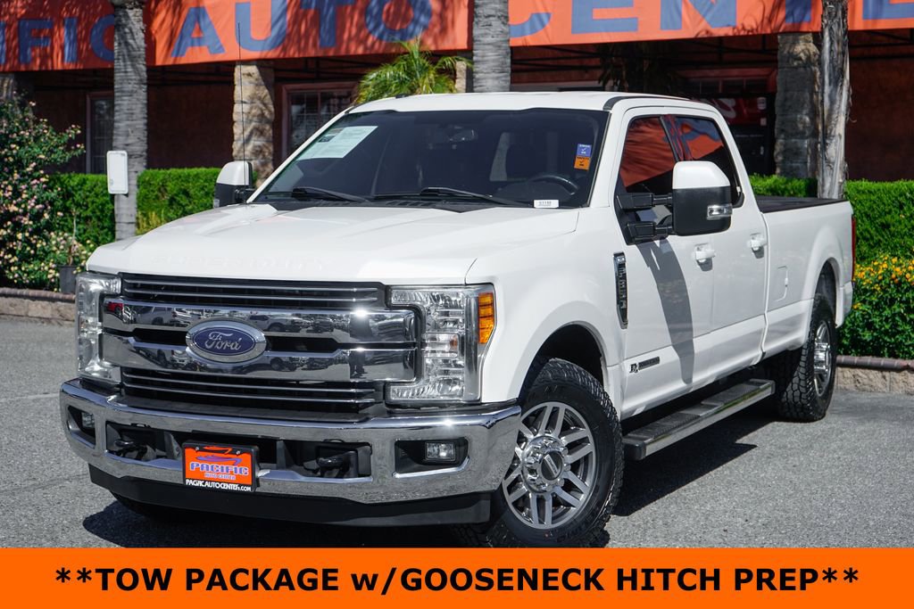 Used 2017 Ford F350 Lariat image 4