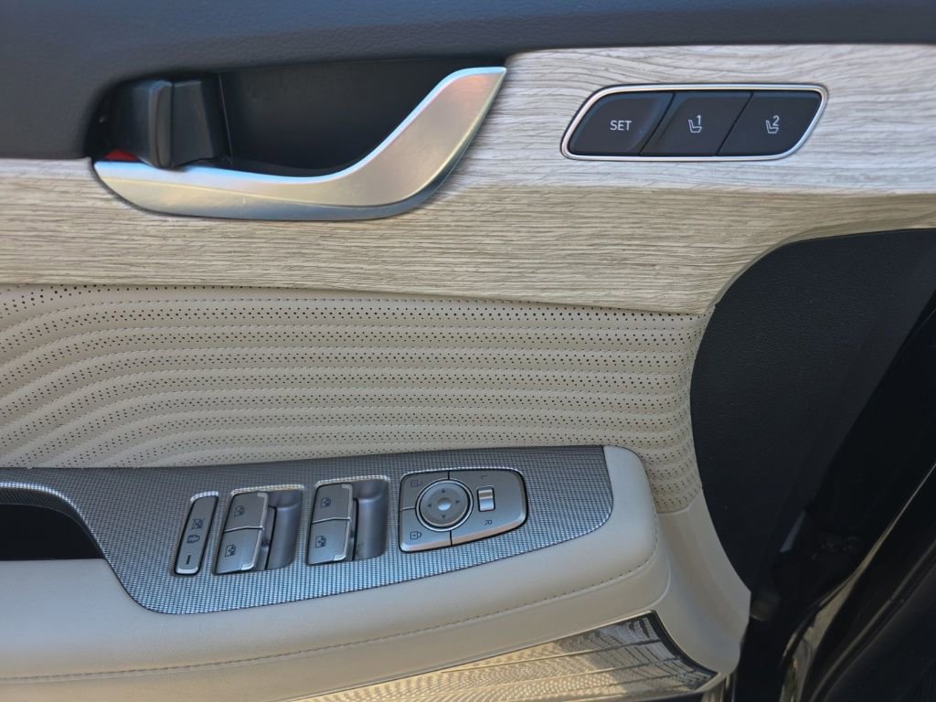 Used 2024 Hyundai Palisade Calligraphy image 22