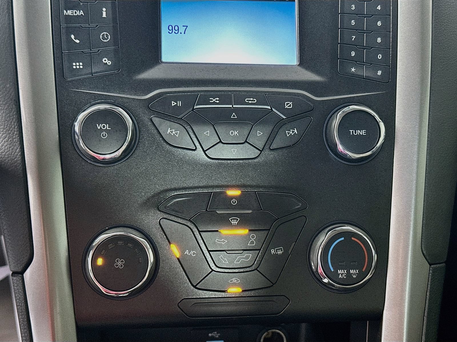 Used 2020 Ford Fusion S FWD image 15
