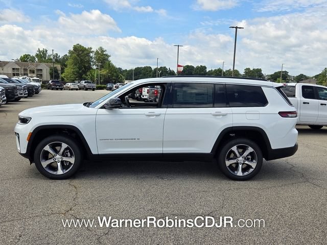 New 2026 Jeep Grand Cherokee L Limited RWD image 4