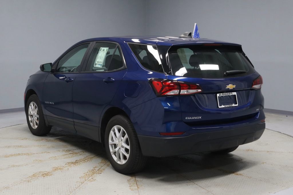 Used 2022 Chevrolet Equinox LS image 7