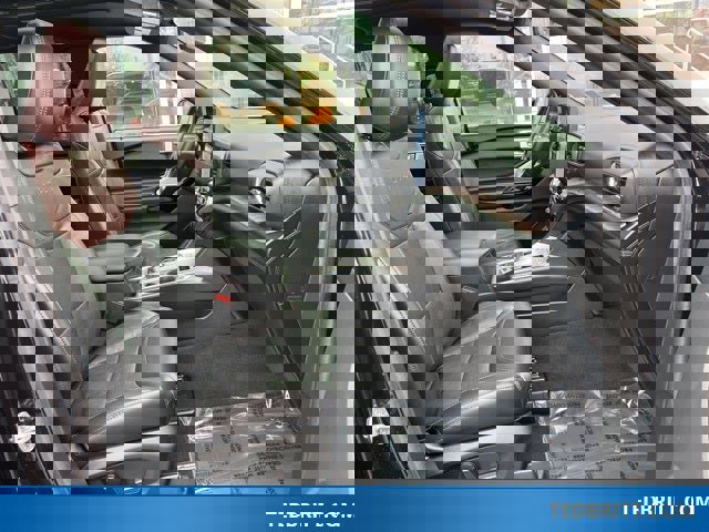 Certified 2022 Ford Explorer Platinum w/ Equipment Group 601A image 22