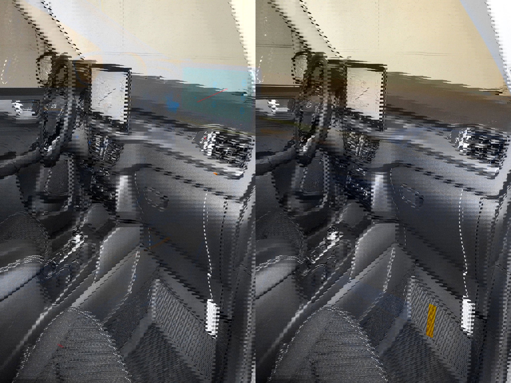 New 2025 Ford Escape Active w/ Active Premium Tech Pack image 39