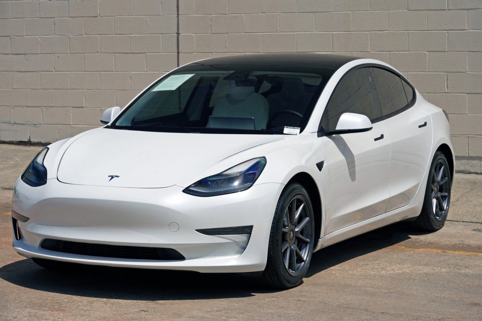 Used 2021 Tesla Model 3 Standard Range Plus image 48