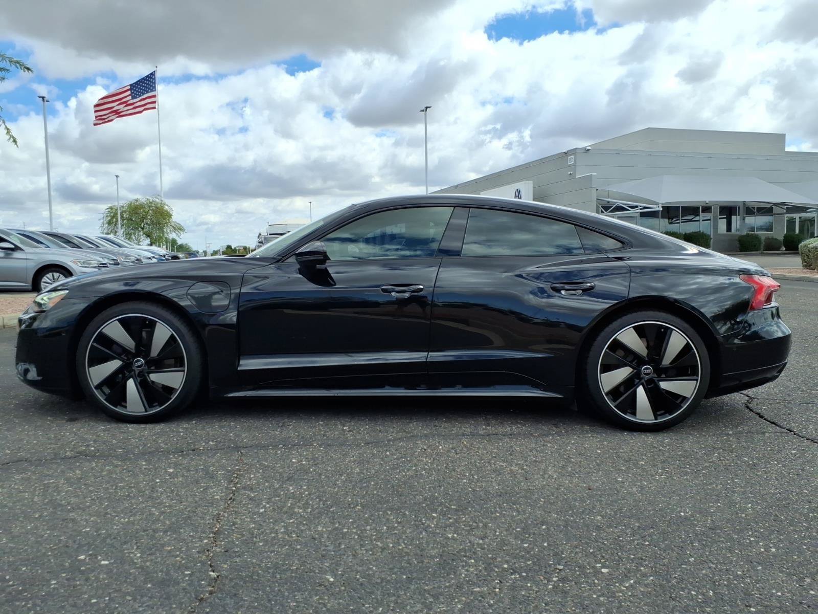 Used 2023 Audi e-tron GT Prestige w/ Prestige Package AWD/4WD image 4