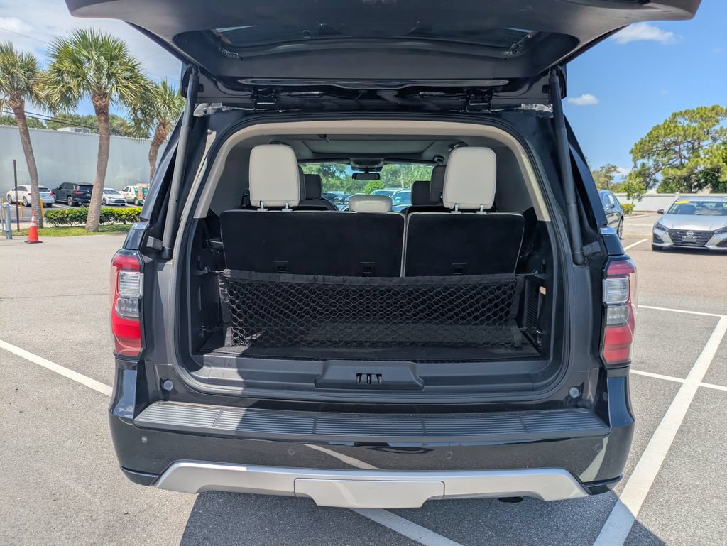 Used 2020 Ford Expedition Platinum AWD/4WD image 13