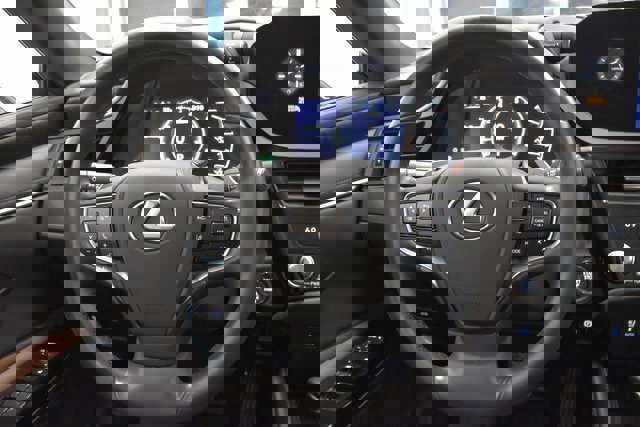 Used 2024 Lexus ES 350 image 26