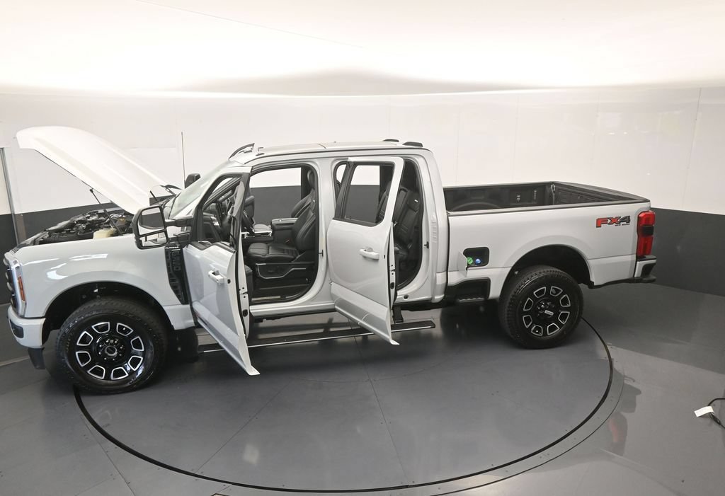 Used 2026 Ford F350 Platinum w/ FX4 Off-Road Package AWD/4WD image 81
