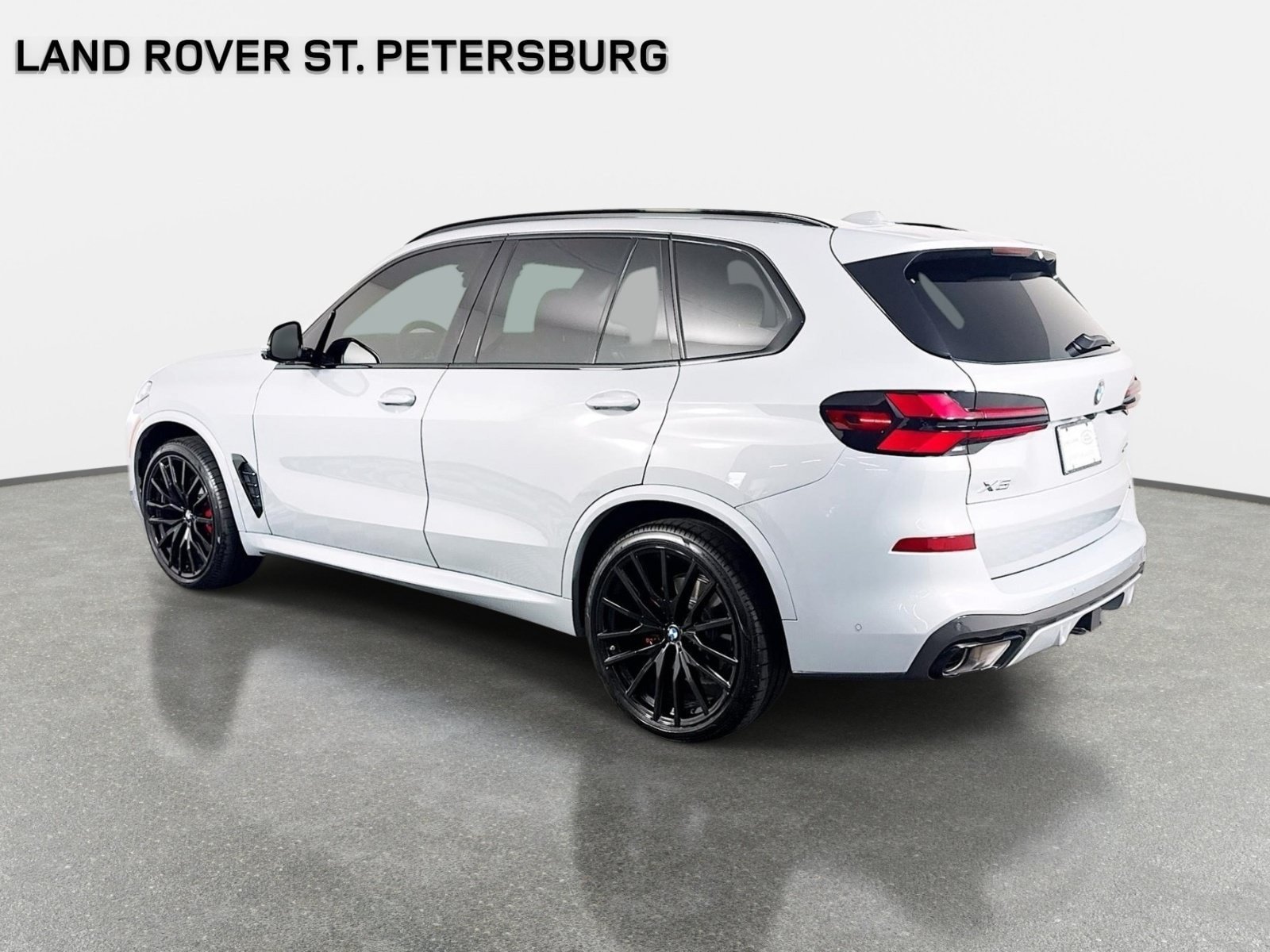 Used 2026 BMW X5 xDrive40i w/ M Sport Package AWD/4WD image 7