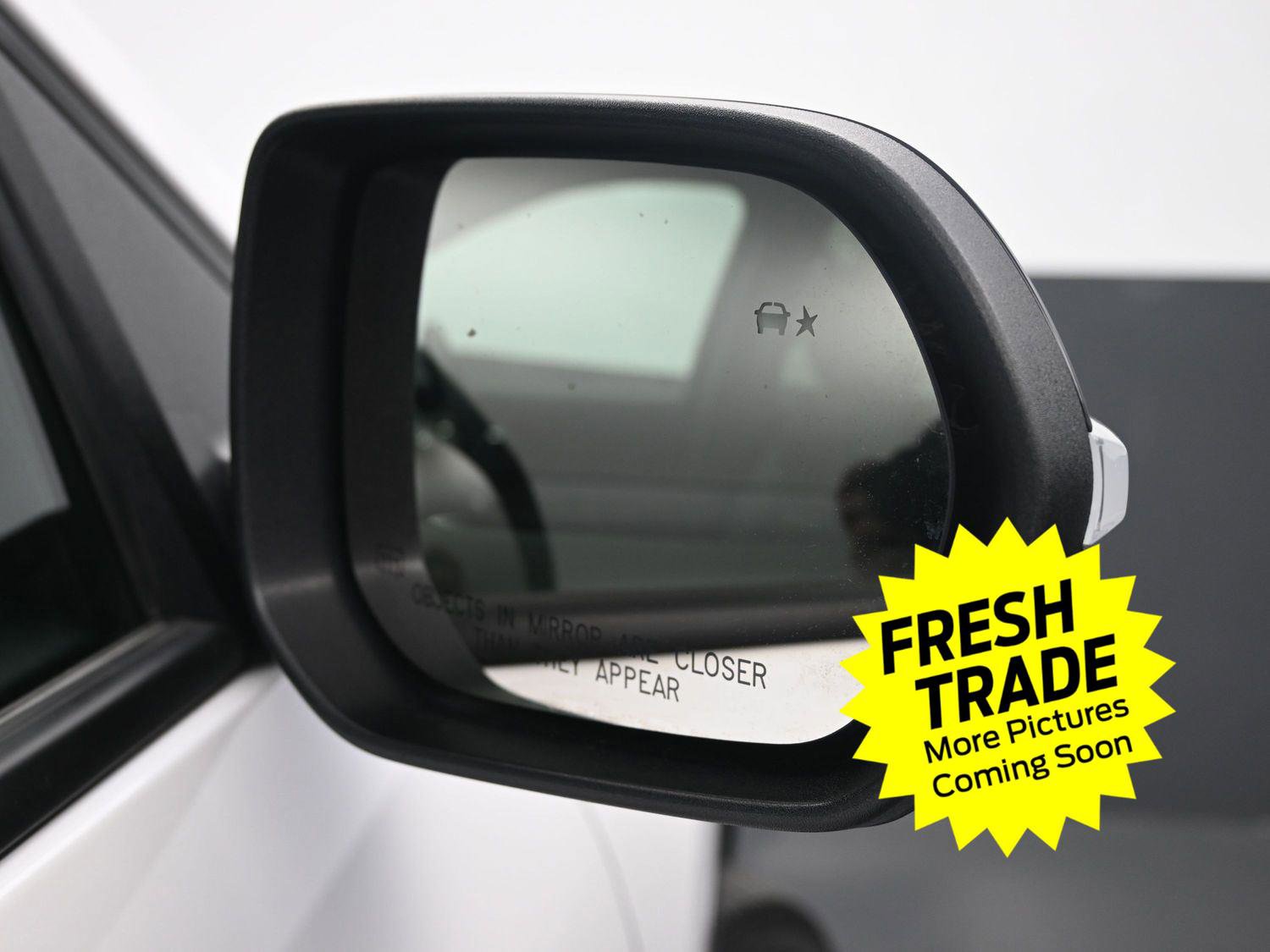 Used 2024 Chevrolet Traverse RS image 8