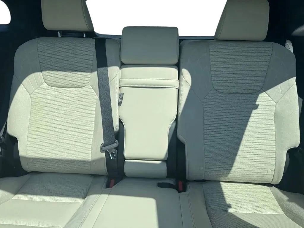 Used 2024 Lexus RX 350 AWD w/ Convenience Package image 19