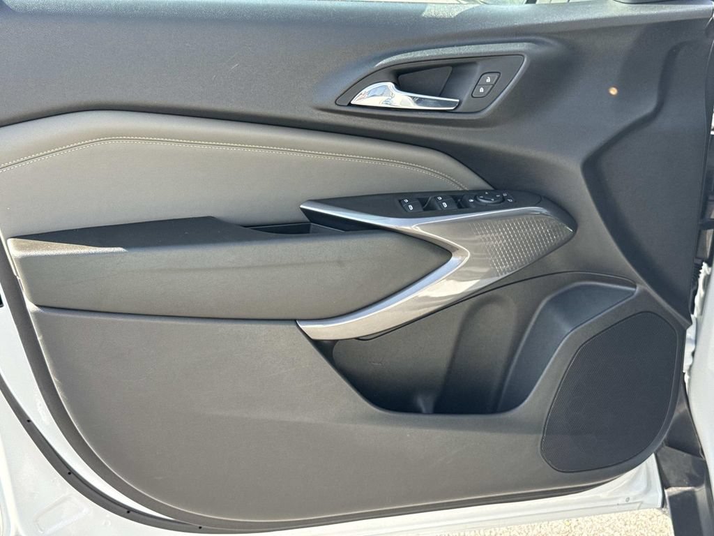 Used 2024 Chevrolet Trax ACTIV FWD image 18
