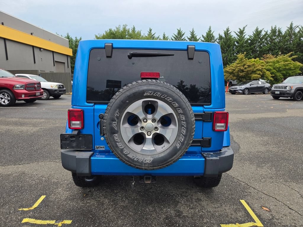 Used 2016 Jeep Wrangler Unlimited Sahara w/ Max Tow Package AWD/4WD image 5