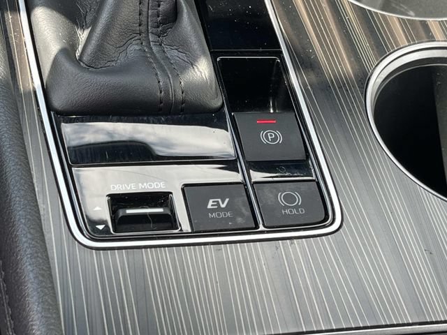 Used 2022 Toyota Sienna Platinum FWD image 33