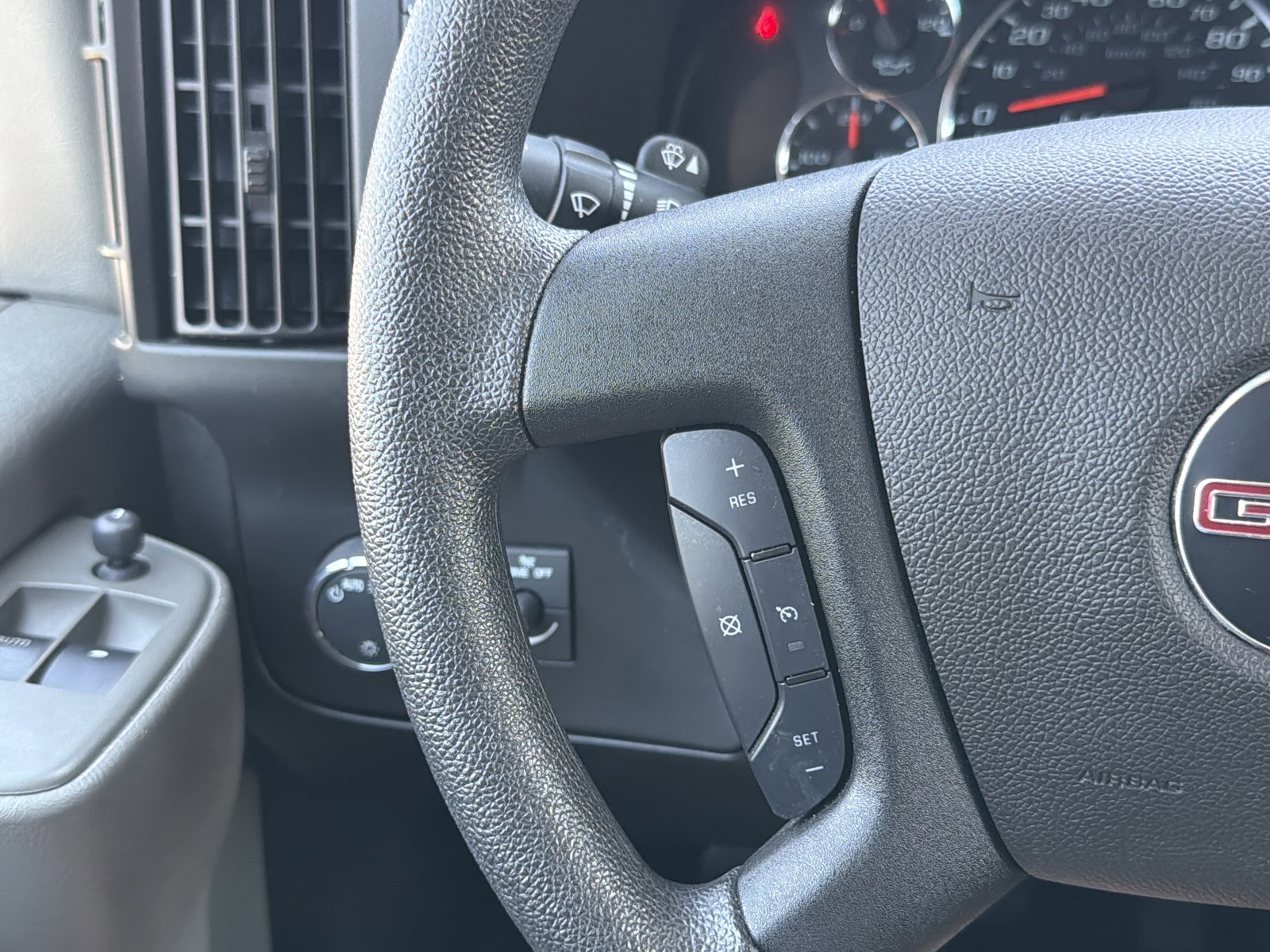 Used 2024 GMC Savana 2500 w/ Driver Convenience Package RWD image 37