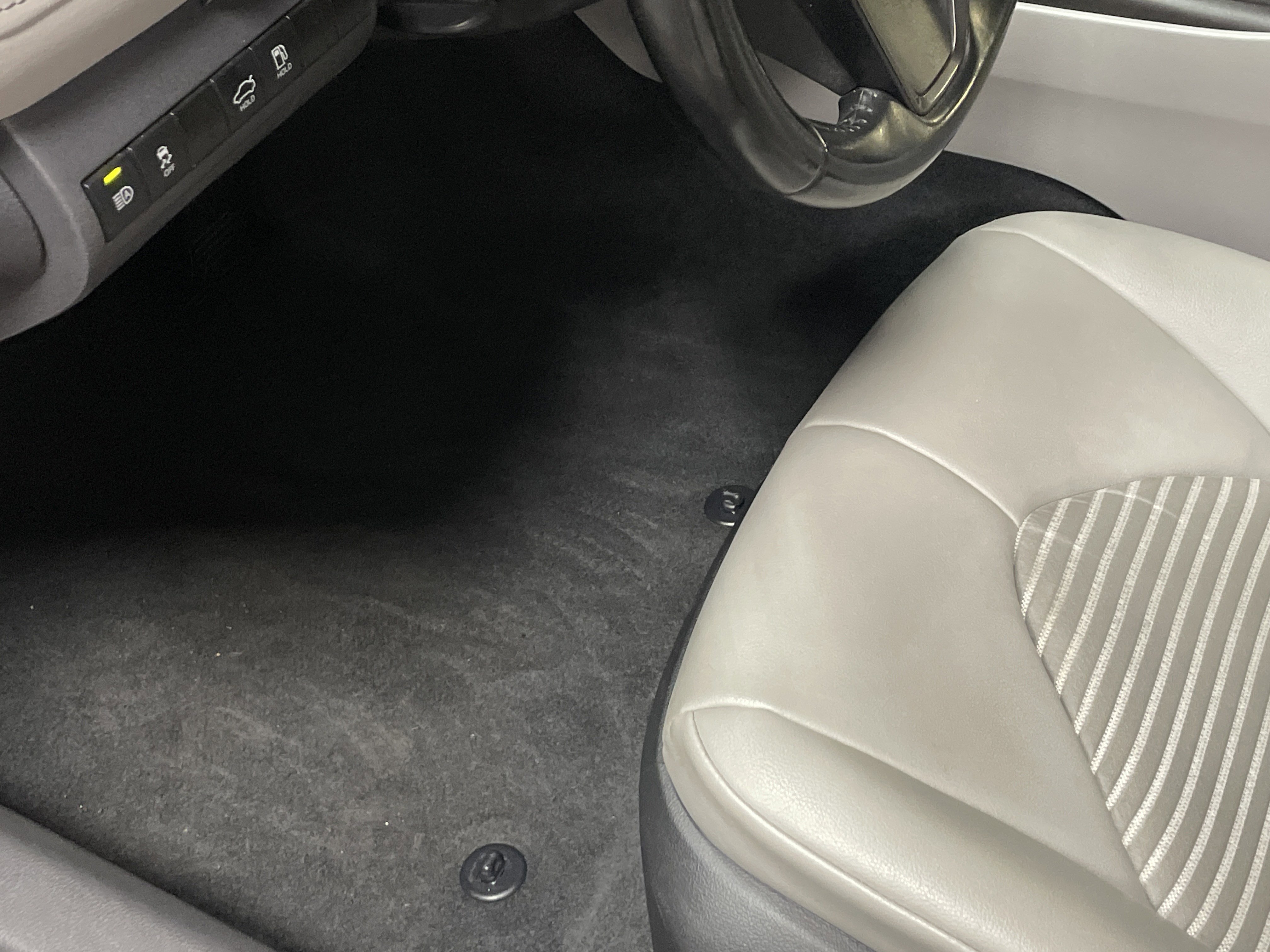 Used 2022 Toyota Camry SE FWD image 17